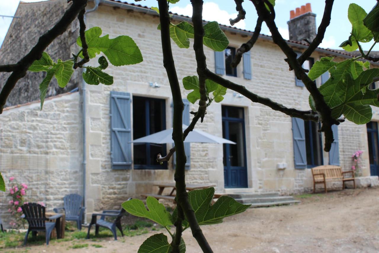 Chateau Des Loups - Les Pommiers Echire Екстериор снимка